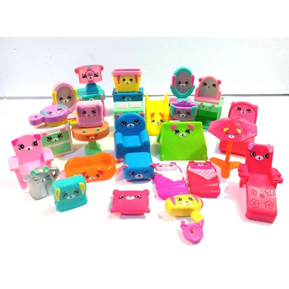 McDonald's Shopkins Happy Places Lot of  31 Furniture
